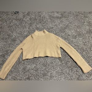 Forever 21 Cream Crop Knit Sweater Size M